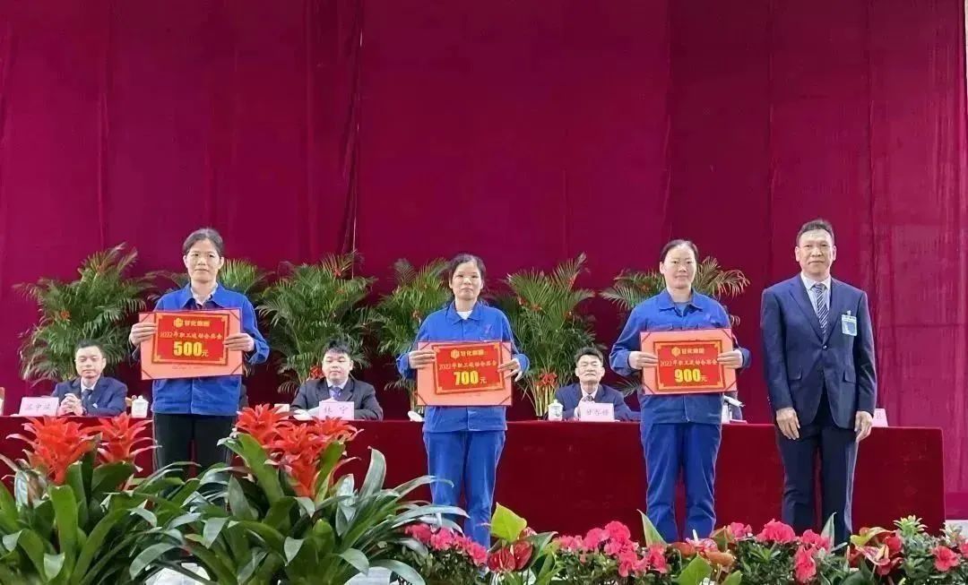 1932df75d238a402e46d0ce15c4a2bcc.jpg 1932df75d238a402e46d0ce15c4a2bcc.jpg