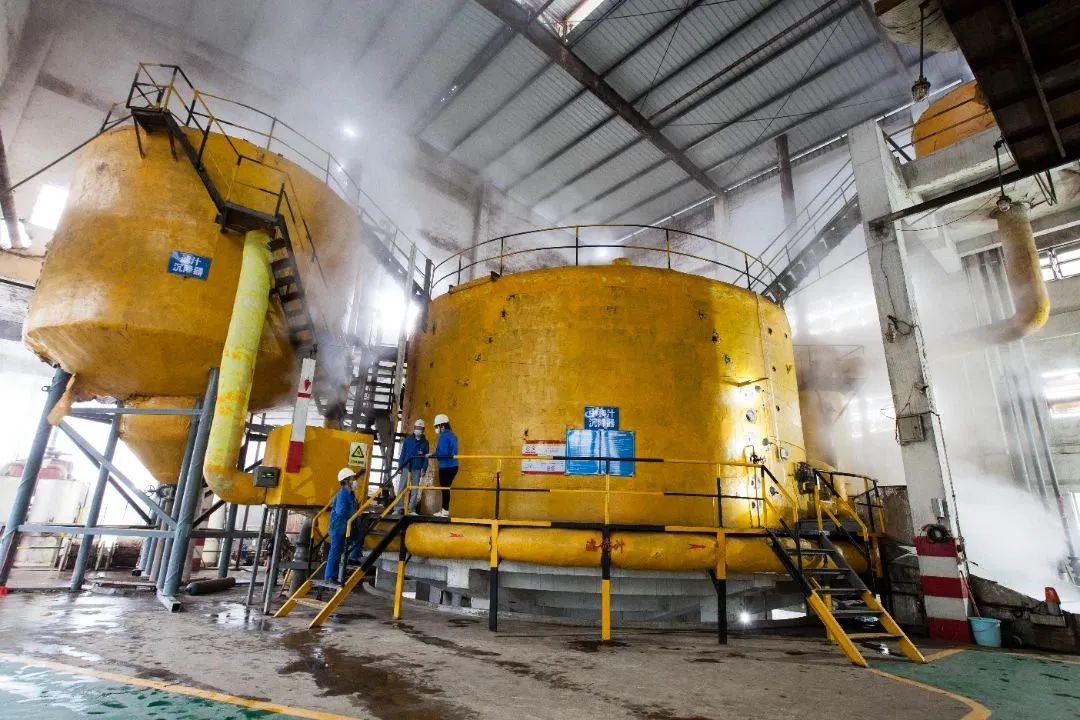 2f2f4b80001031a0f983c927fedfce19.jpg 2f2f4b80001031a0f983c927fedfce19.jpg